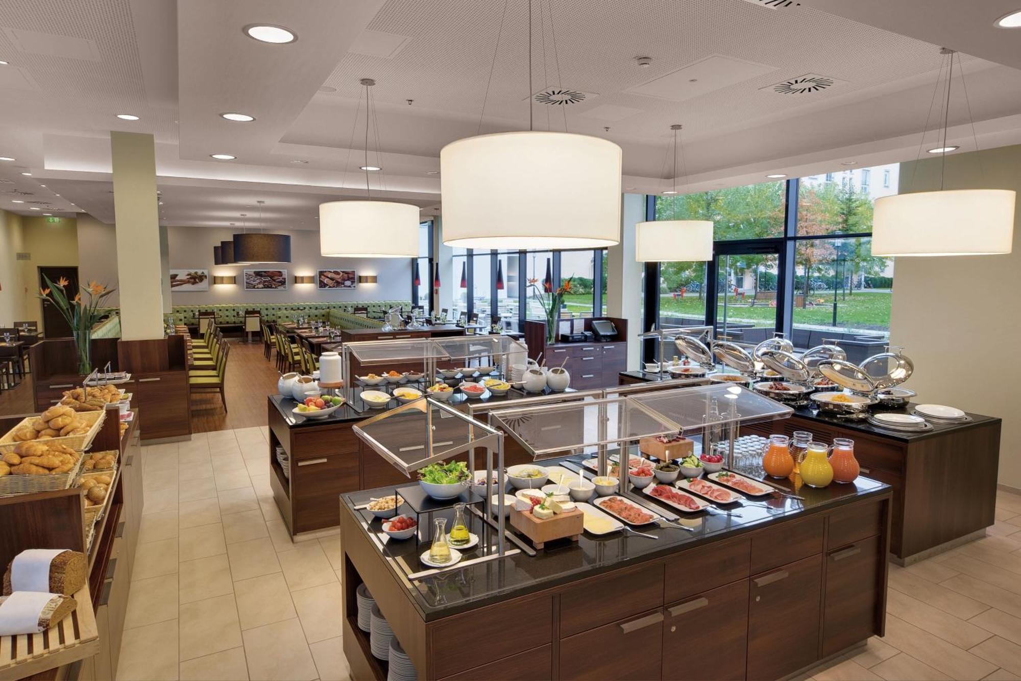 Residence Inn By Marriott Munich City East Bagian luar foto